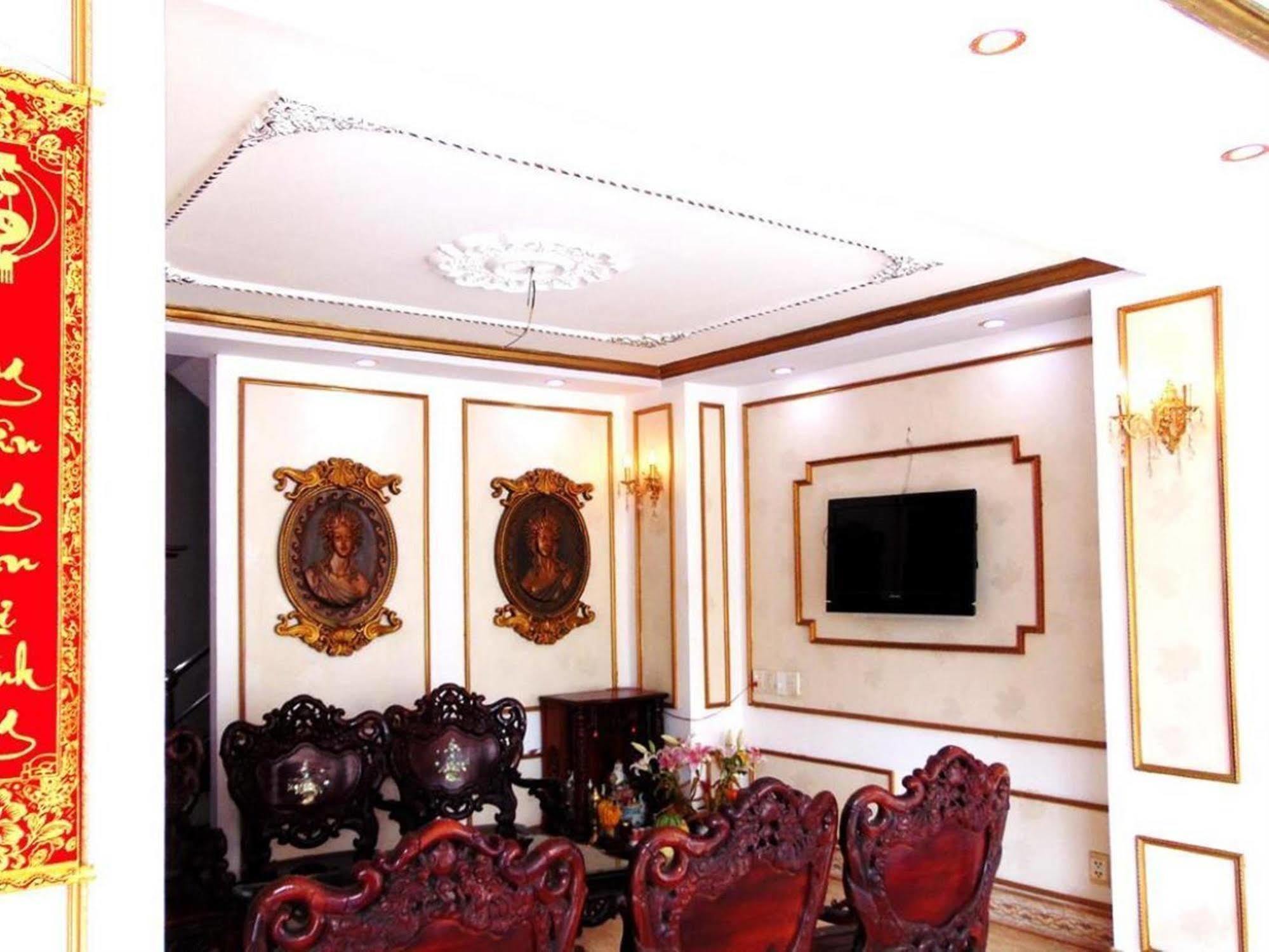 Ha Noi Hotel Near Tan Son Nhat Airport --- Free Airport Pick-Up And Drop-Off Available 24 Hours A Day Ho Chi Minh City Exterior photo