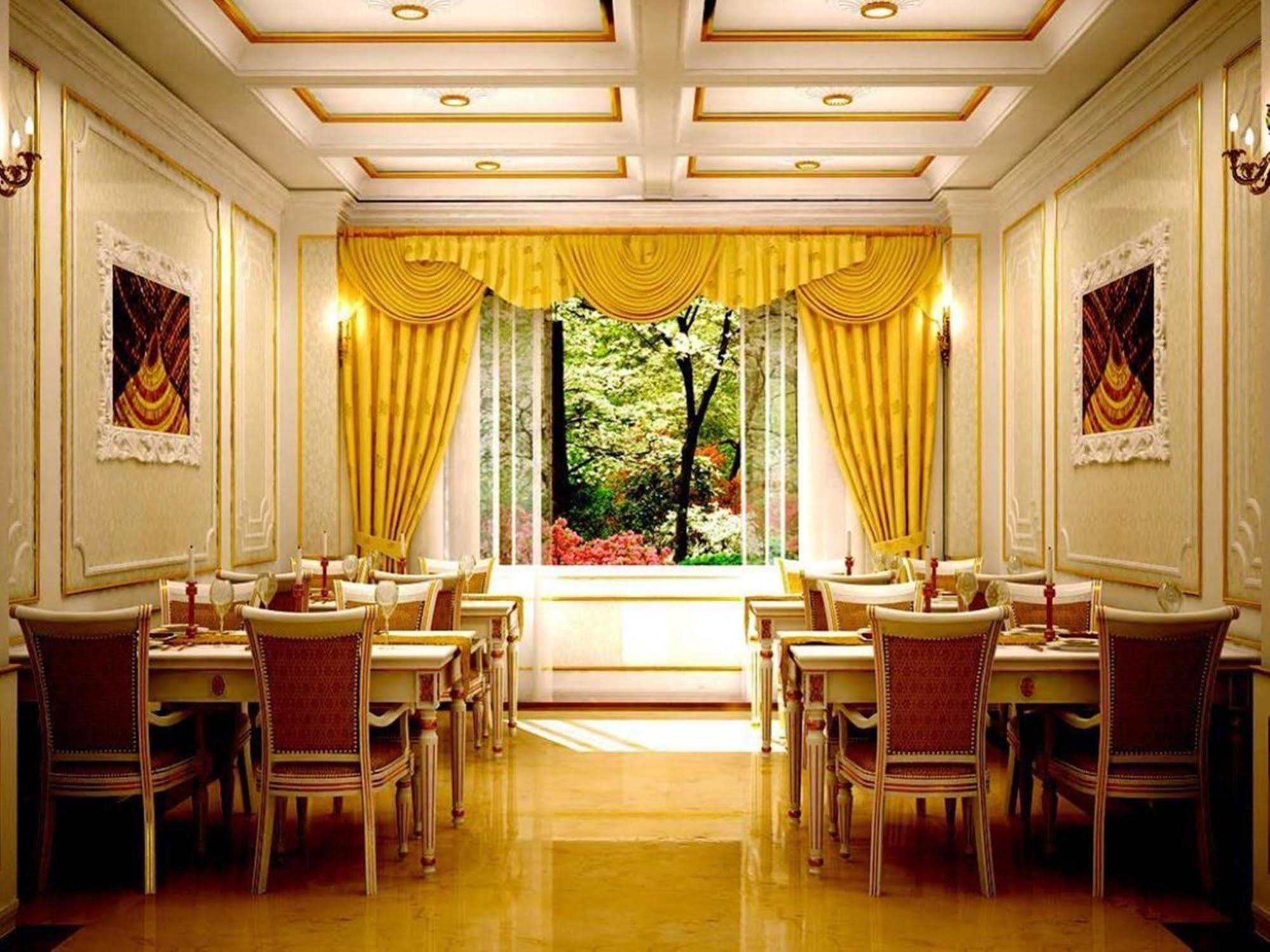 Ha Noi Hotel Near Tan Son Nhat Airport --- Free Airport Pick-Up And Drop-Off Available 24 Hours A Day Ho Chi Minh City Exterior photo