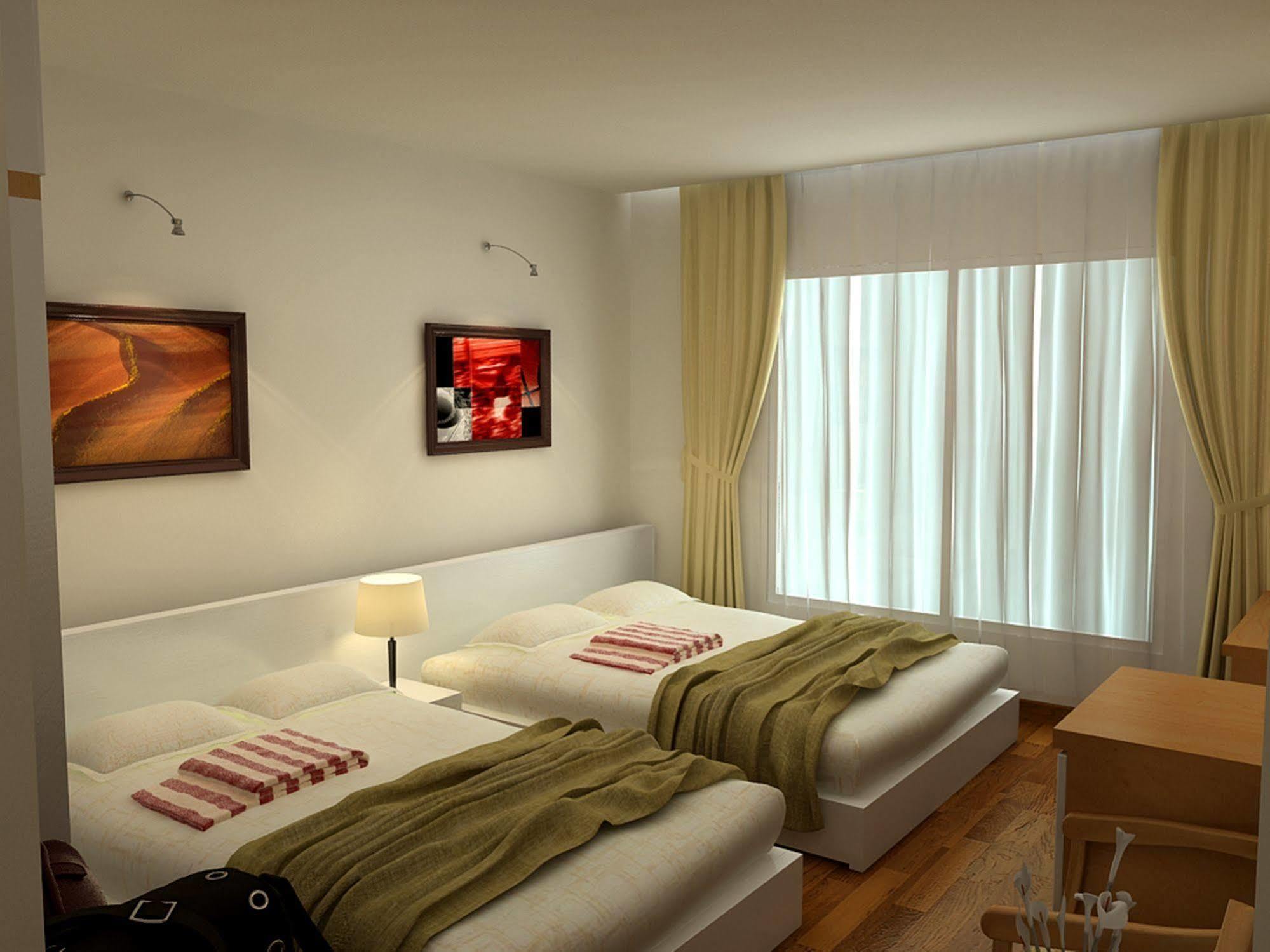 Ha Noi Hotel Near Tan Son Nhat Airport --- Free Airport Pick-Up And Drop-Off Available 24 Hours A Day Ho Chi Minh City Exterior photo
